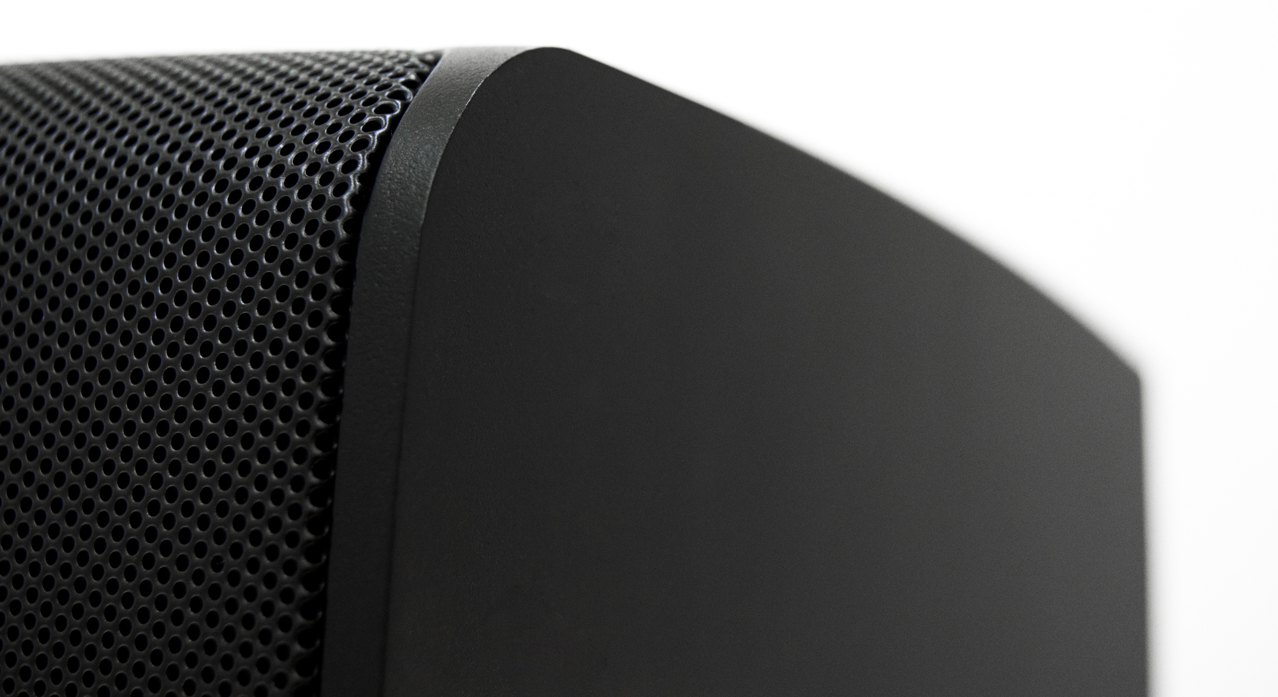 Ecler_eMOTUS5ODBK_Outdoor_Loudspeaker_Cabinet_Edge_Detail_1