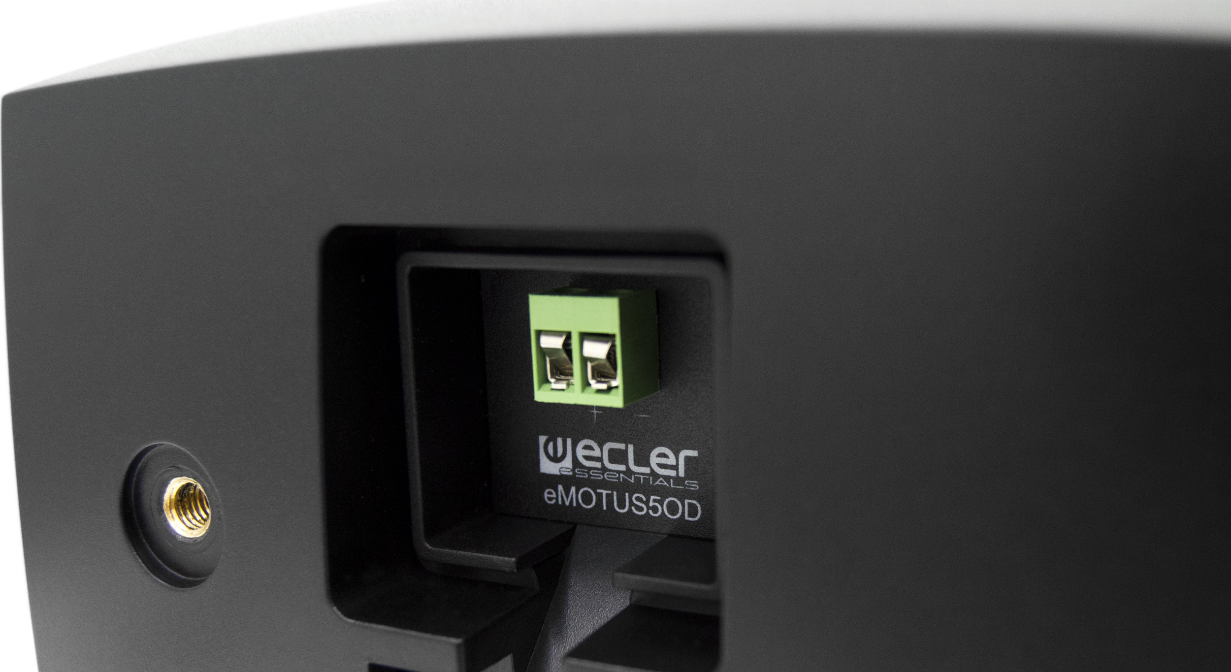Ecler_eMOTUS5ODBK_Outdoor_Loudspeaker_Cabinet_Connector_Detail